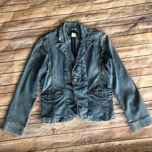 Lady’s jeans jacket